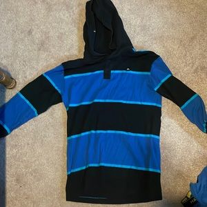 Quiksilver long sleeve with a hood